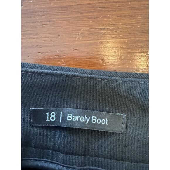 Talbots Curvy Fit Refined Bi-Stretch Barely Boot Dress Pants Black Womens 18 NWT - Picture 6 of 15